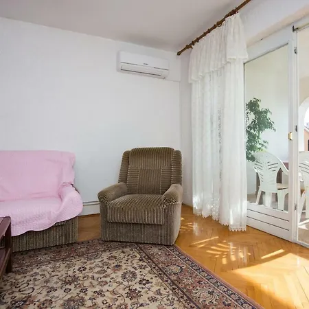 Apartment Pavacic Krk Town Exterior photo