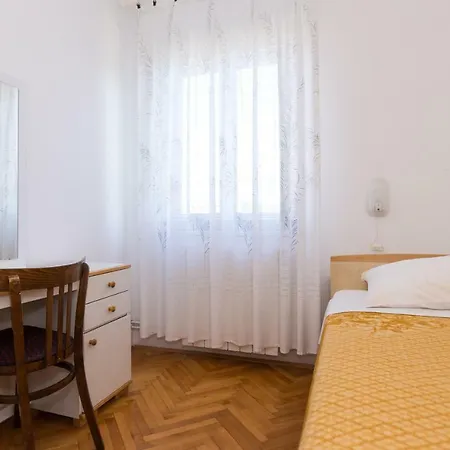 Apartment Pavacic Krk Town Exterior photo